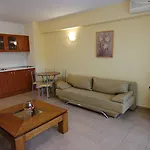Summer Dreams -apartcomplex 3*