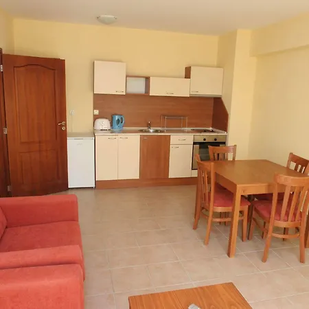 Summer Dreams -apartcomplex Aparthotel 3*