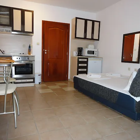 Summer Dreams -apartcomplex Slantchev Briag